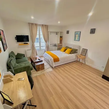 Magnifique Studio Equipe A Clichy Apartment